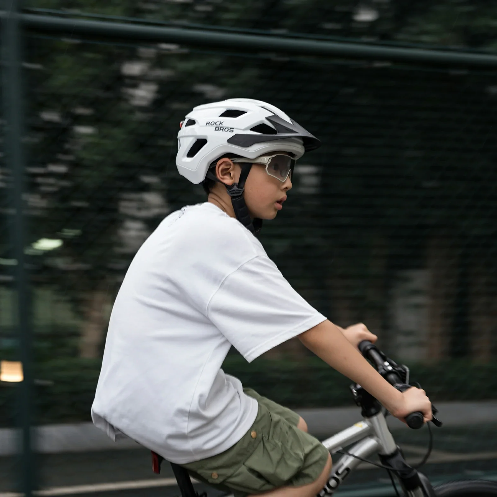 ROCKBROS Kinder Fahrradbrille UV400-Schutz Selbsttönend Sonnenbrille - Image 53