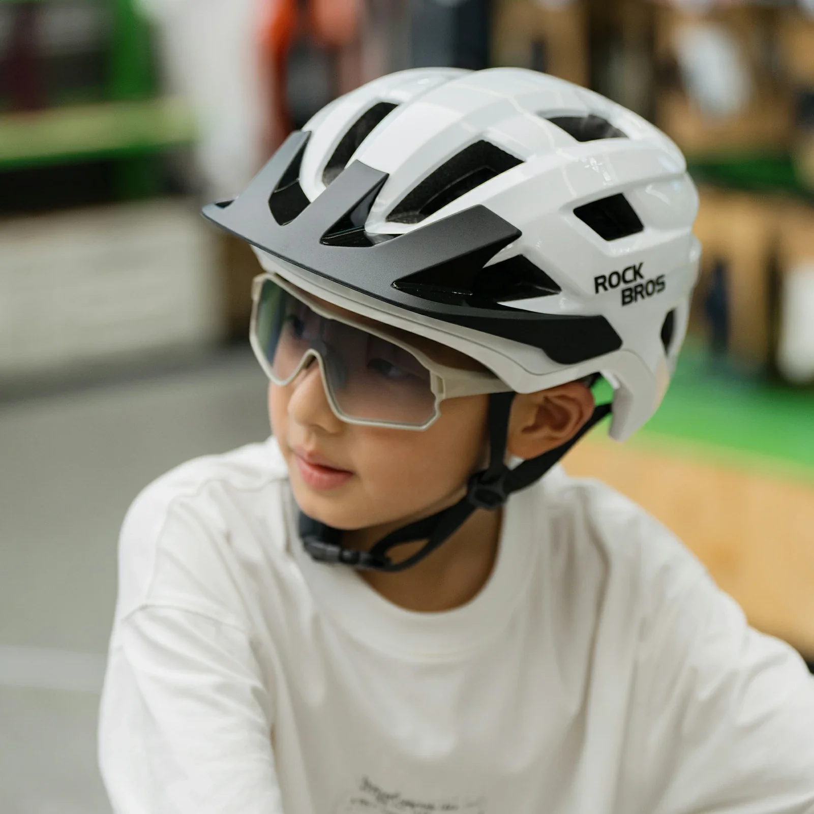 ROCKBROS Kinder Fahrradbrille UV400-Schutz Selbsttönend Sonnenbrille - Image 56